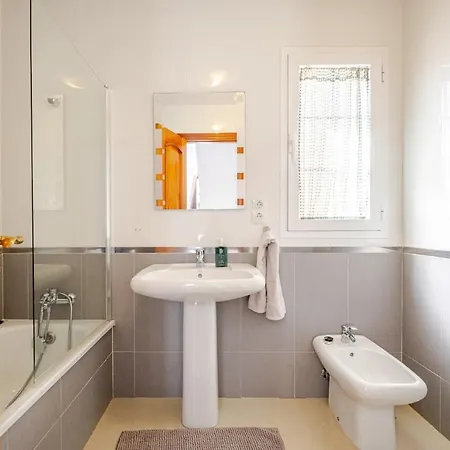 Antonia Mar - Private & Heated Pool - Punta Lara וילה