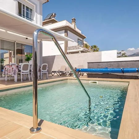Antonia Mar - Private & Heated Pool - Punta Lara Villa *