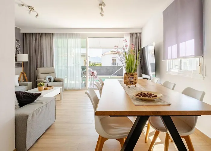 Antonia Mar - Punta Lara * Nerja