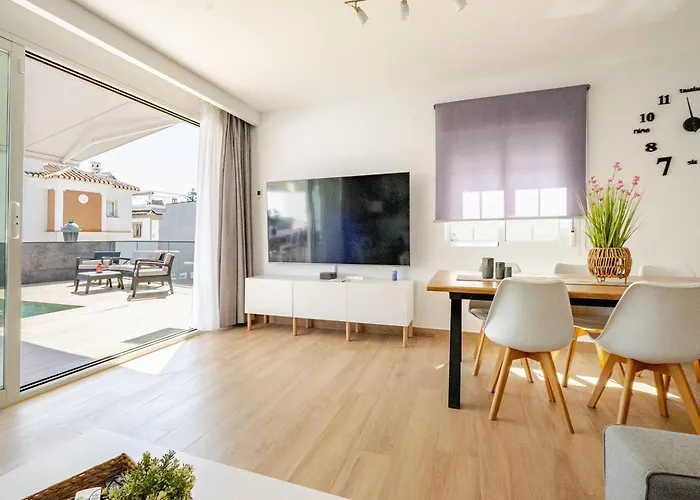 Antonia Mar - Private & Heated Pool - Punta Lara Willa