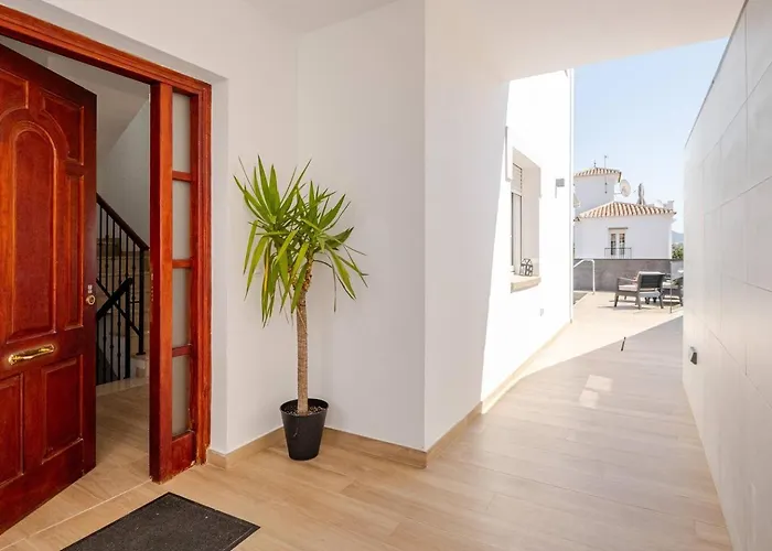 Antonia Mar - Private & Heated Pool - Punta Lara Willa